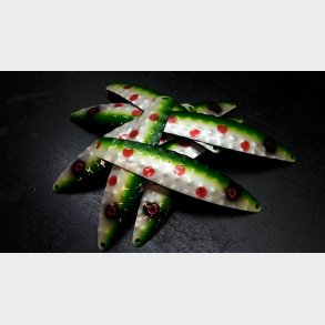 Hybrid Stor Nr. 929 Green - Pearl - Red spots